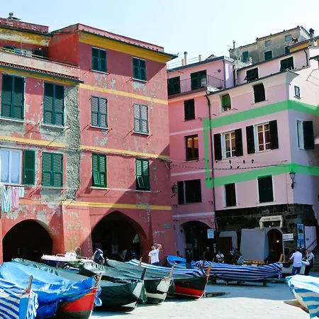 Apartment Marina Beachfront Vernazza
