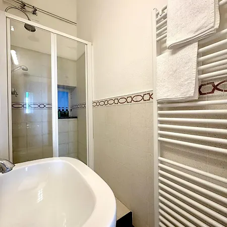 Marina Beachfront Apartment *